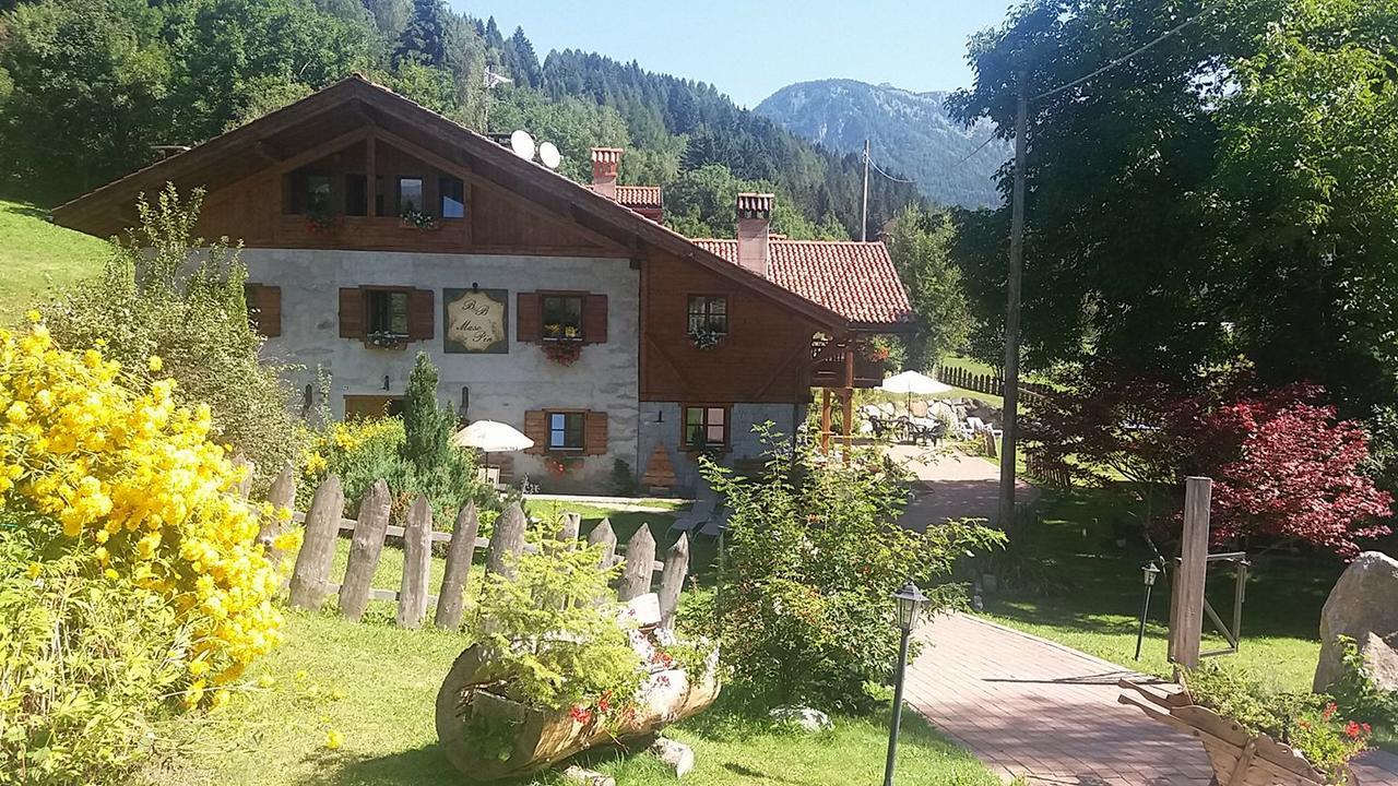 Maso Pin Bed & Breakfast Мадона ди Кампильо Екстериор снимка